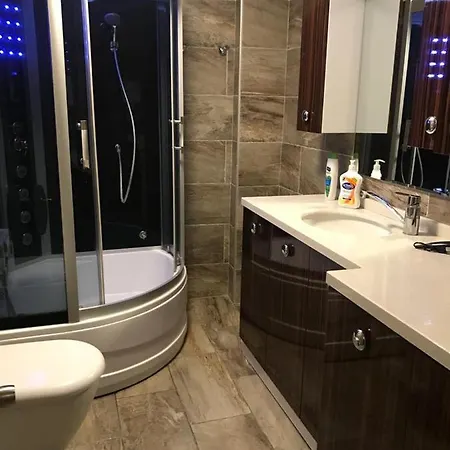 Apartment King With Sea View
