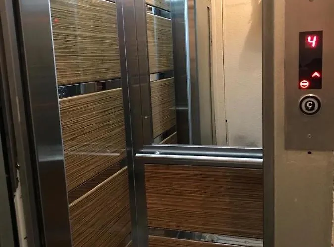 King With Sea View *