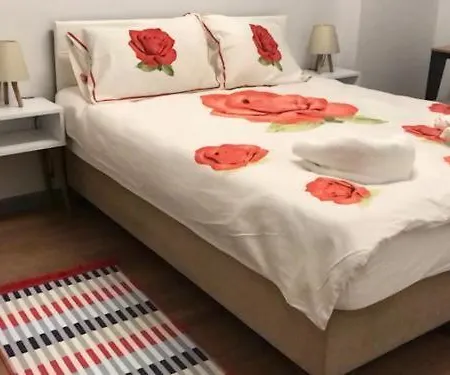 King With Sea View Daire